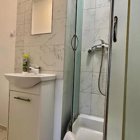 Apartman Familly 3 *