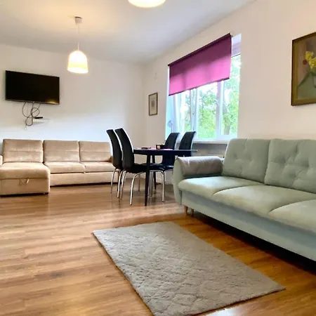 Familly Apartament 3 *
